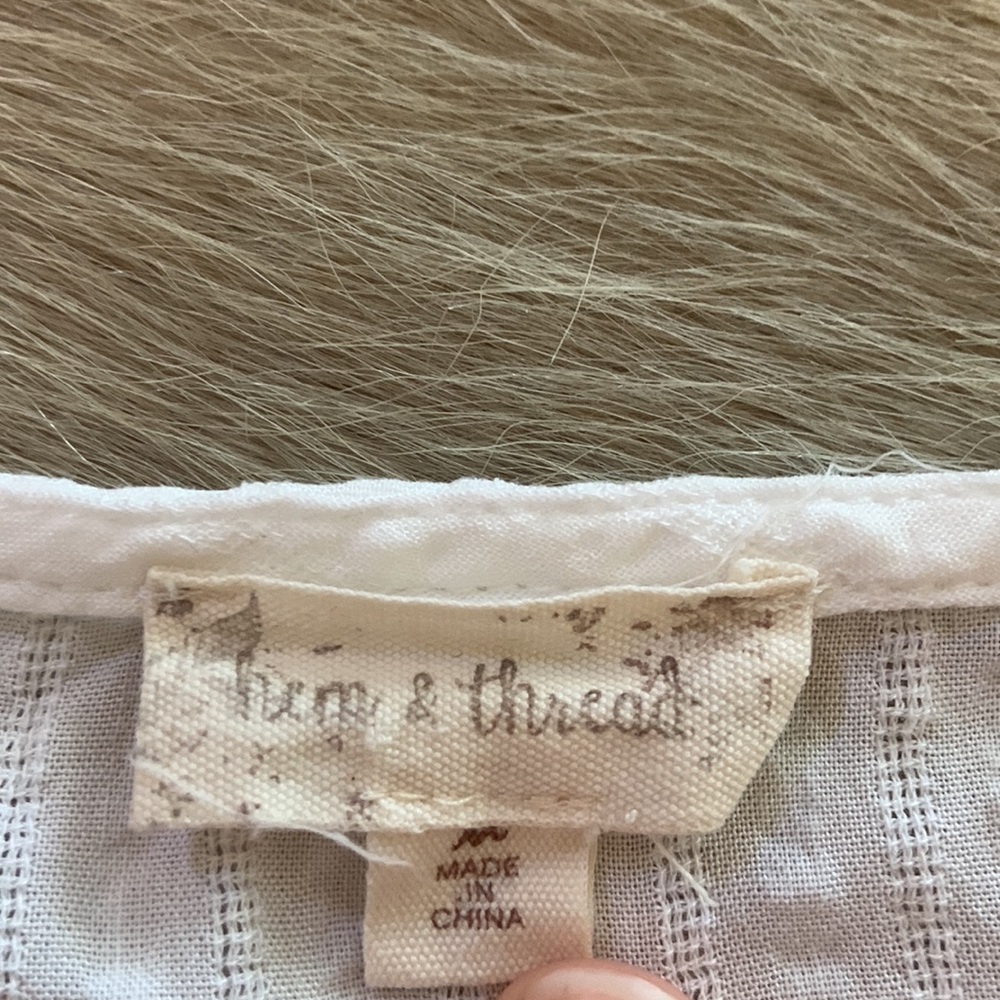 Hem & Threads Blouse - Picture 3 of 3